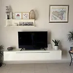 Magic With Views 2 Minutes From Sea Apartment *