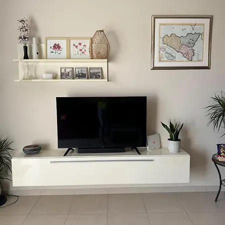Magic With Views 2 Minutes From Sea דירה *